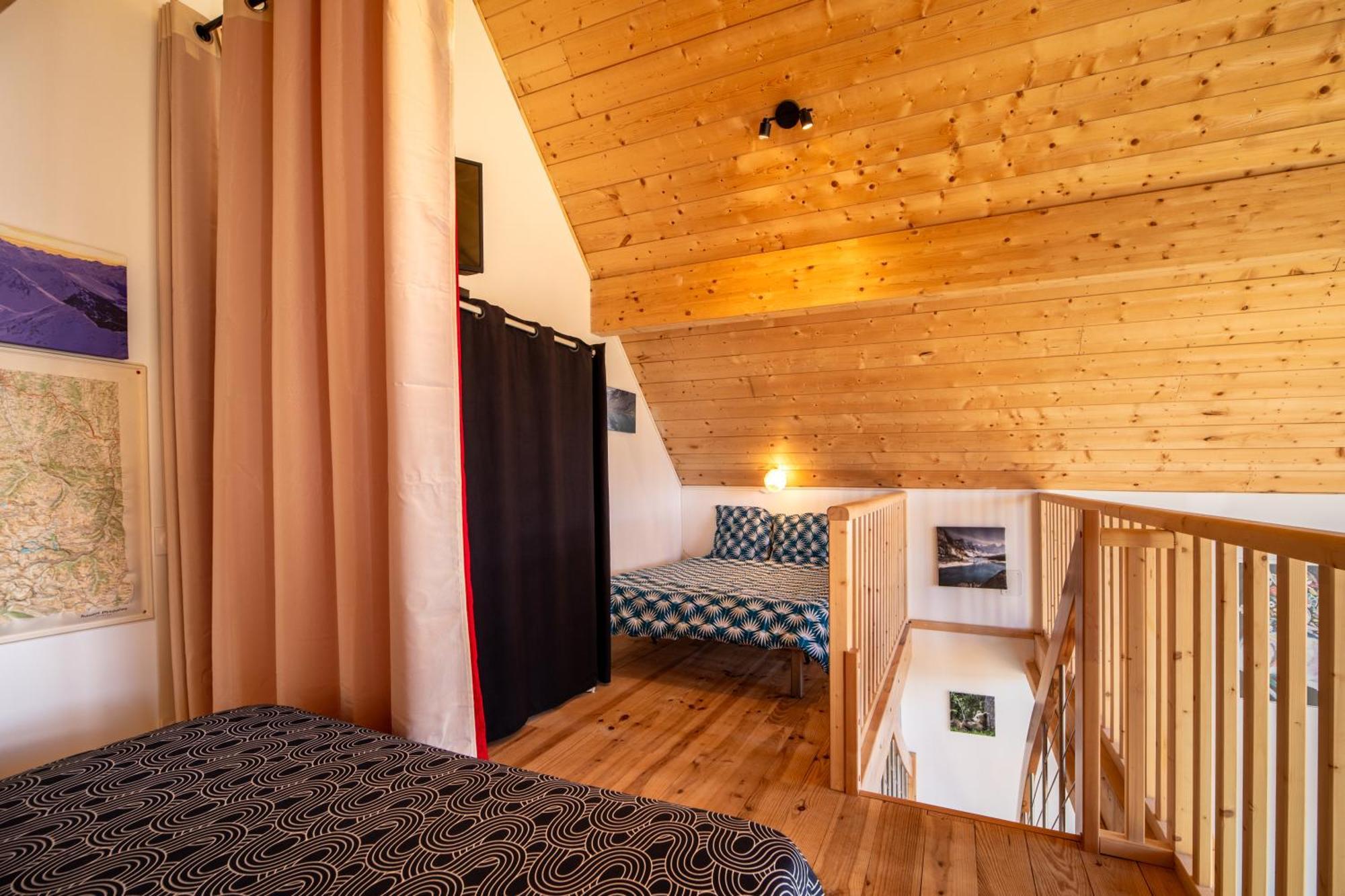Chalet Dans Les Hautes- Pyrenees Entre Lourdes Et Bagneres Calme Et Vue Magnifique Arrodets-ez-Angles Exterior foto